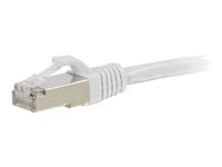 C2G Cat6a Booted Shielded (STP) Network Patch Cable - Cordon de raccordement - RJ-45 (M) pour RJ-45 (M) - 50 cm - STP - CAT 6a - moulé, sans crochet, bloqué - blanc 89934